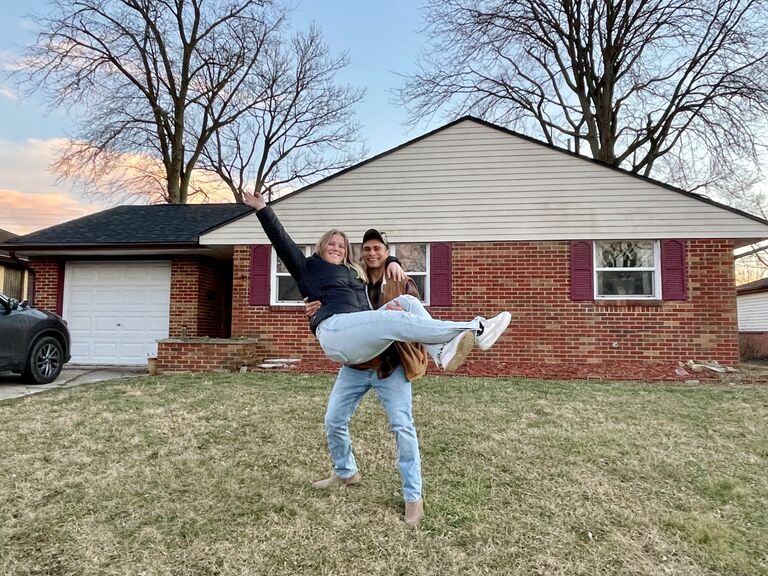 Michael and Hannah bought their 1st house which they started renovating with lots of help from their Dads and Justin!