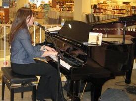 TAMARA MILLER - Singer - Pianist - Singing Pianist - Sherman Oaks, CA - Hero Gallery 1