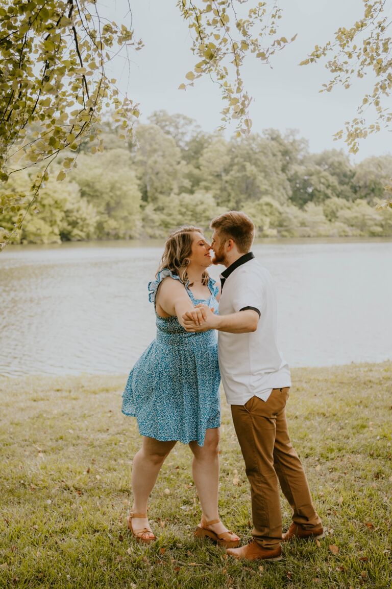 Engagement photos anyone ๐ธ