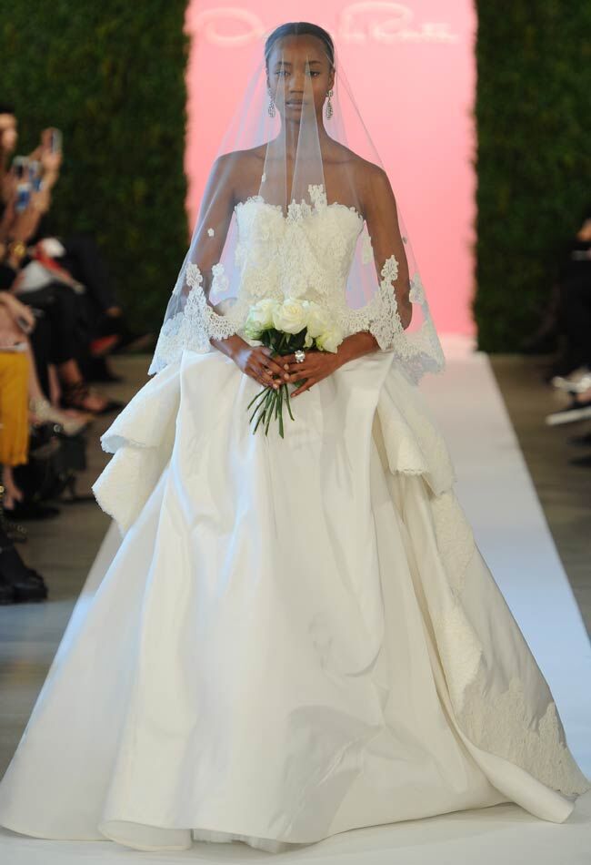 Oscar de la Renta Spring 2015 Wedding Dresses