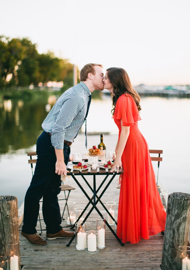 Romantic dinner marriage proposal idea