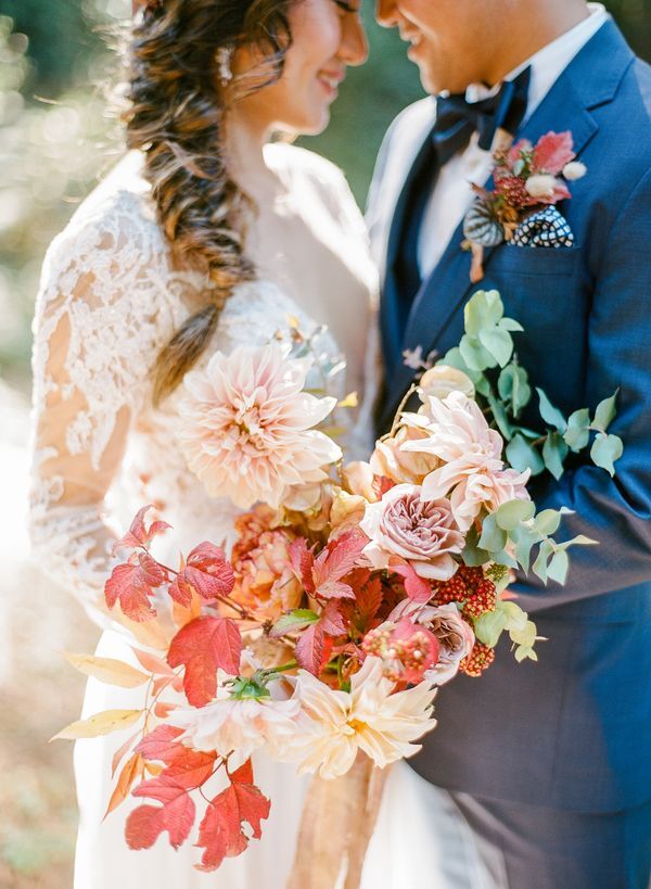 55 Fall Wedding Bouquets That Bring the Autumn Vibes