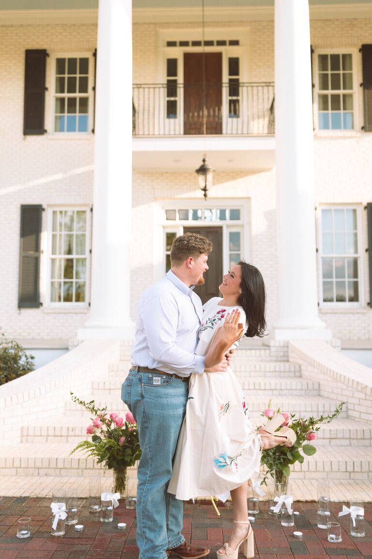 On April 11, 2025, Alex chose Oxford’s picturesque Castle Hill as the setting to ask Hannah to marry him. The intimate proposal marked the official beginning of their life together.