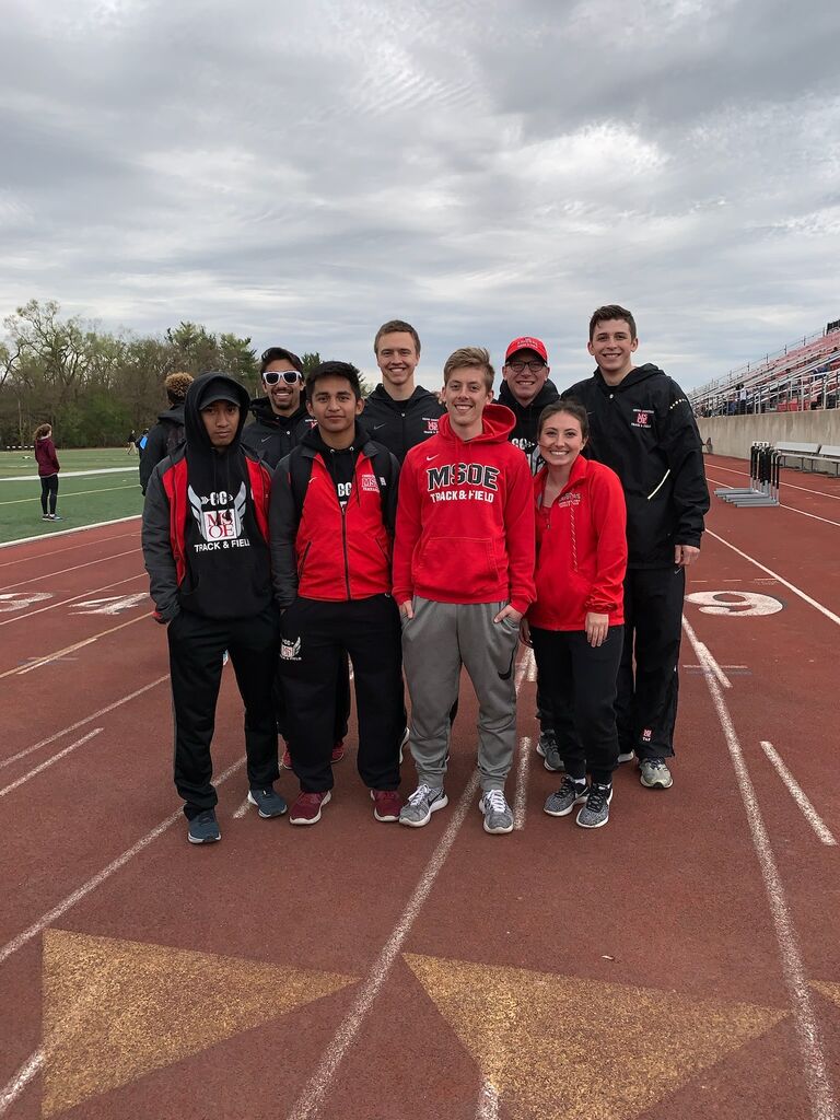The MSOE 2018-2019 Pole Vaulters. Nick (bless his heart) never laughed at Meaghan's pole vaulting career.