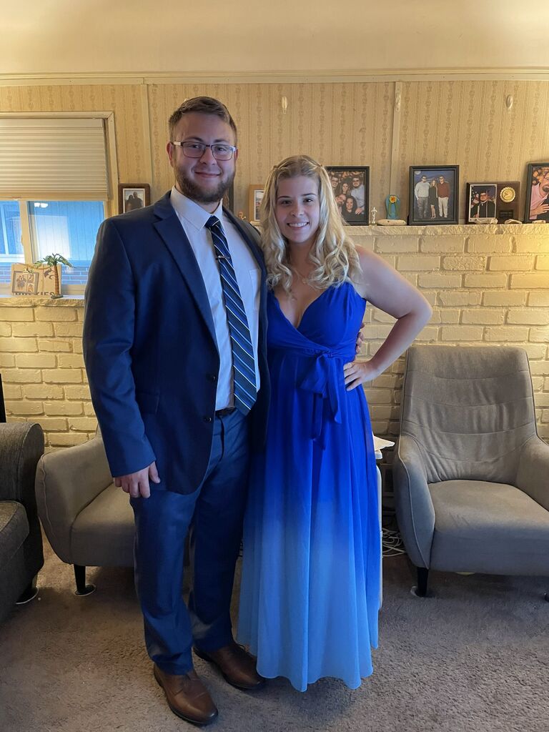 You could imagine Michael's surprise when he found out that Law School Prom was a thing. Alexis saw it as a great opportunity to dress up and have a fun time at prom, but this time with alcohol.
