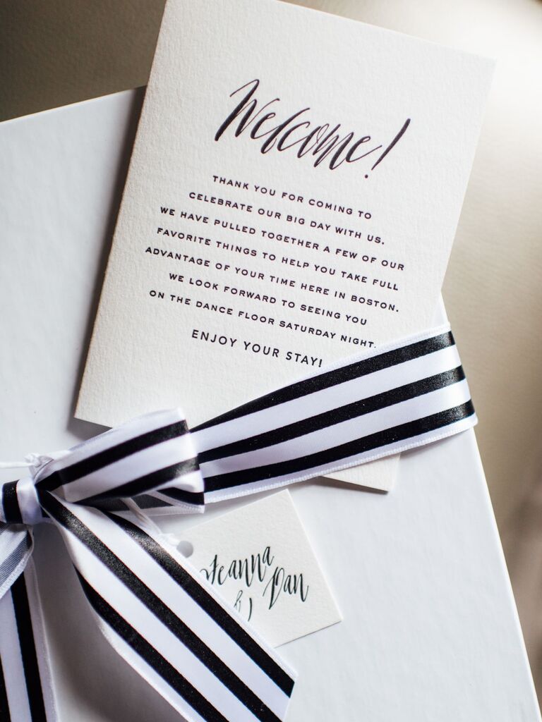 Personalized wedding welcome note. 
