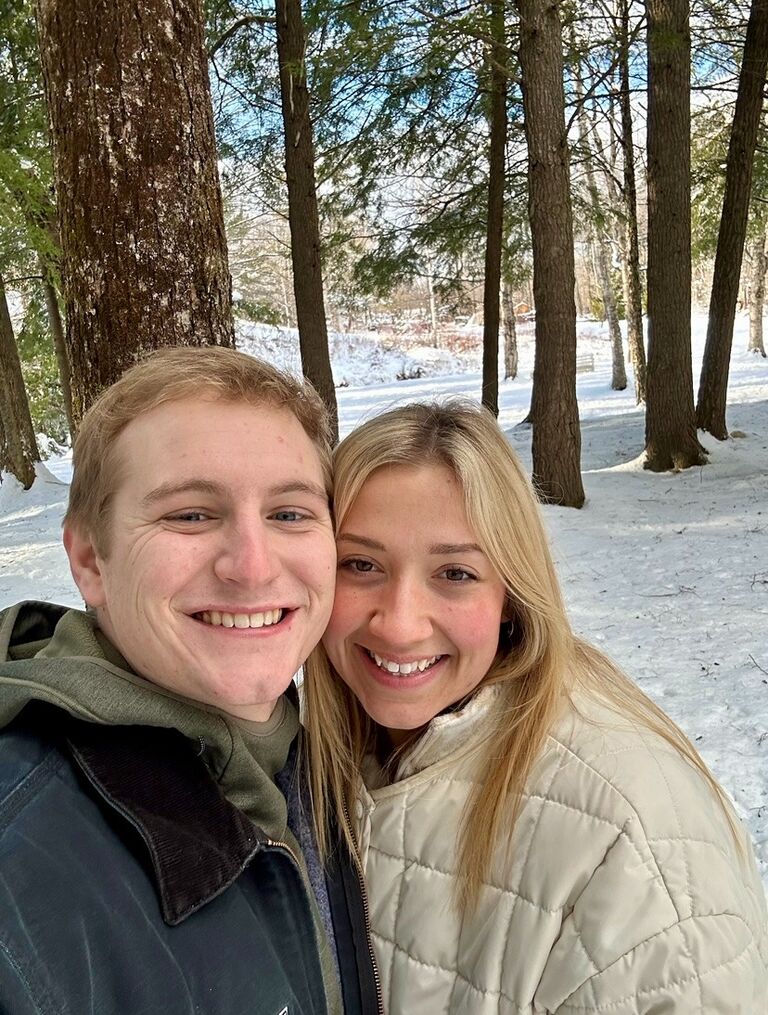 Charlie came to Maya's home in Vermont for the first time.
Both Charlie and our puppy, Winnie, loved the snow & cold air.