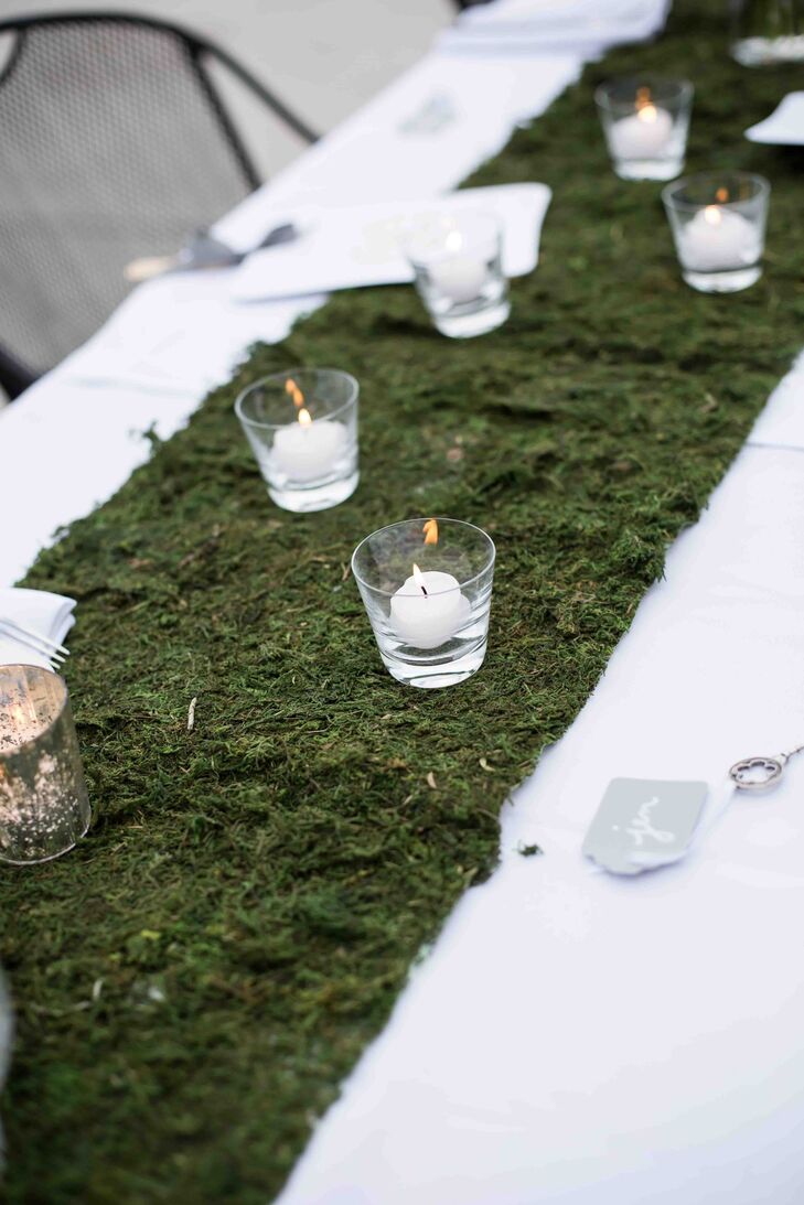 moss table runner