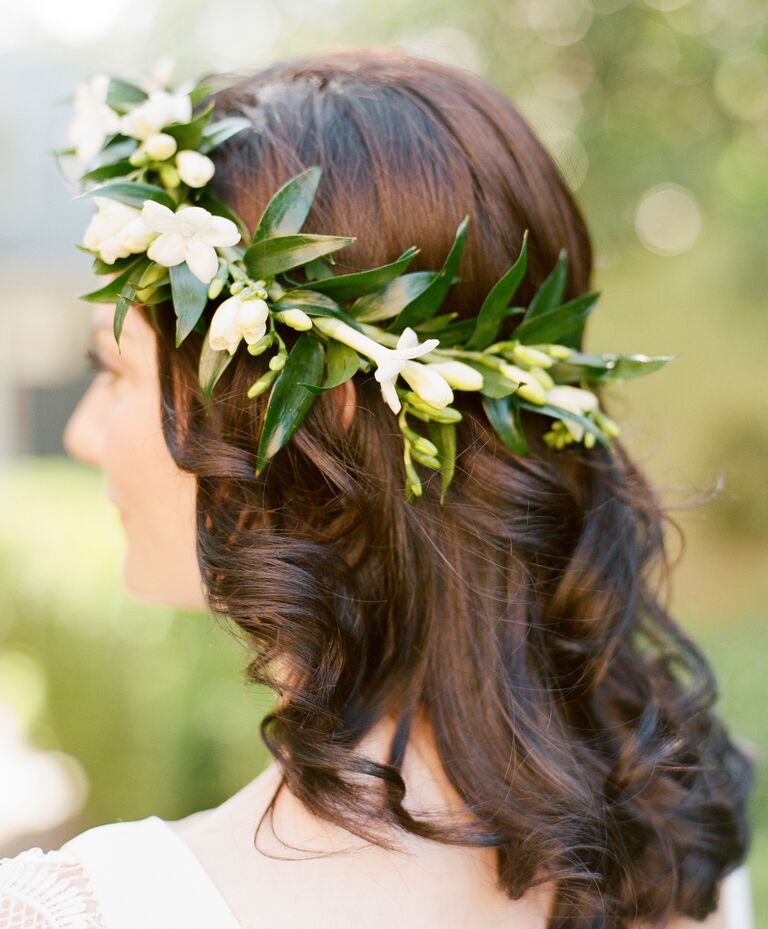 hair with flower crown