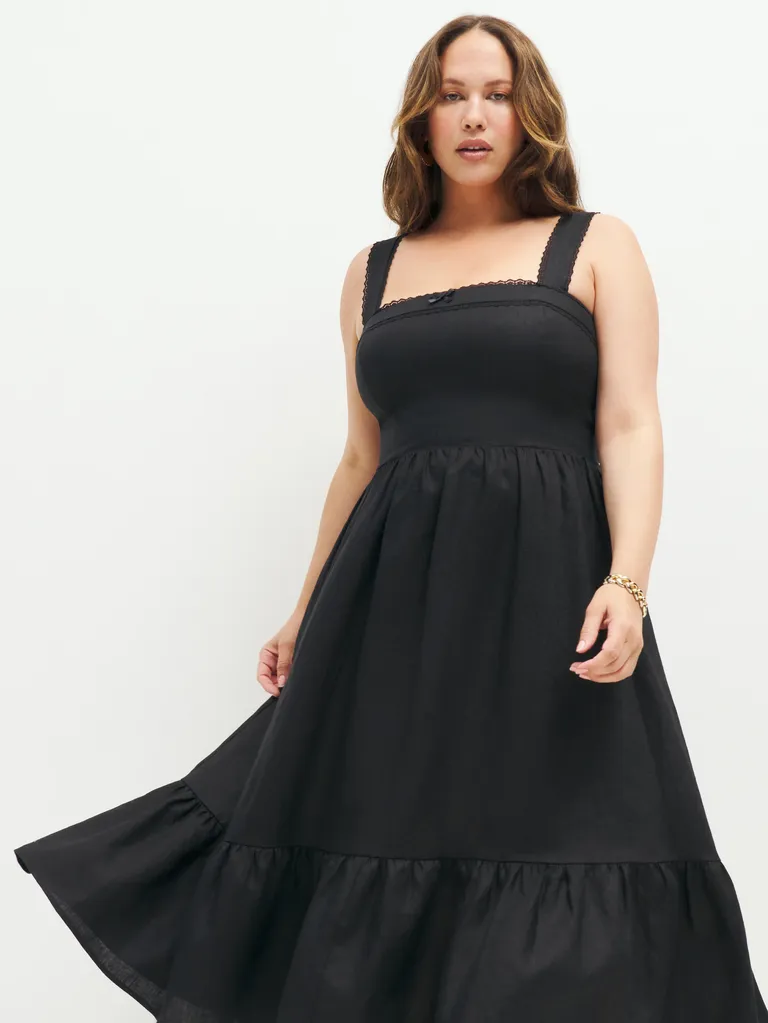 Plus size honeymoon on sale outfits