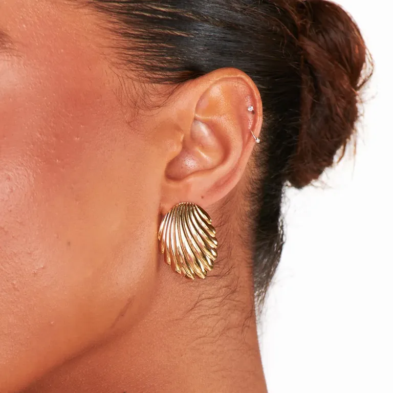 Gold shell bridesmaids earrings from Show Me Your Mumu