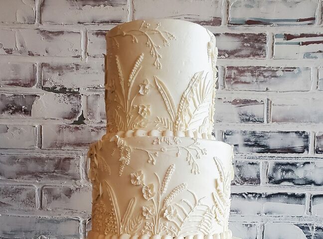 Celebrating Life Cake Boutique Wedding Cakes The Knot