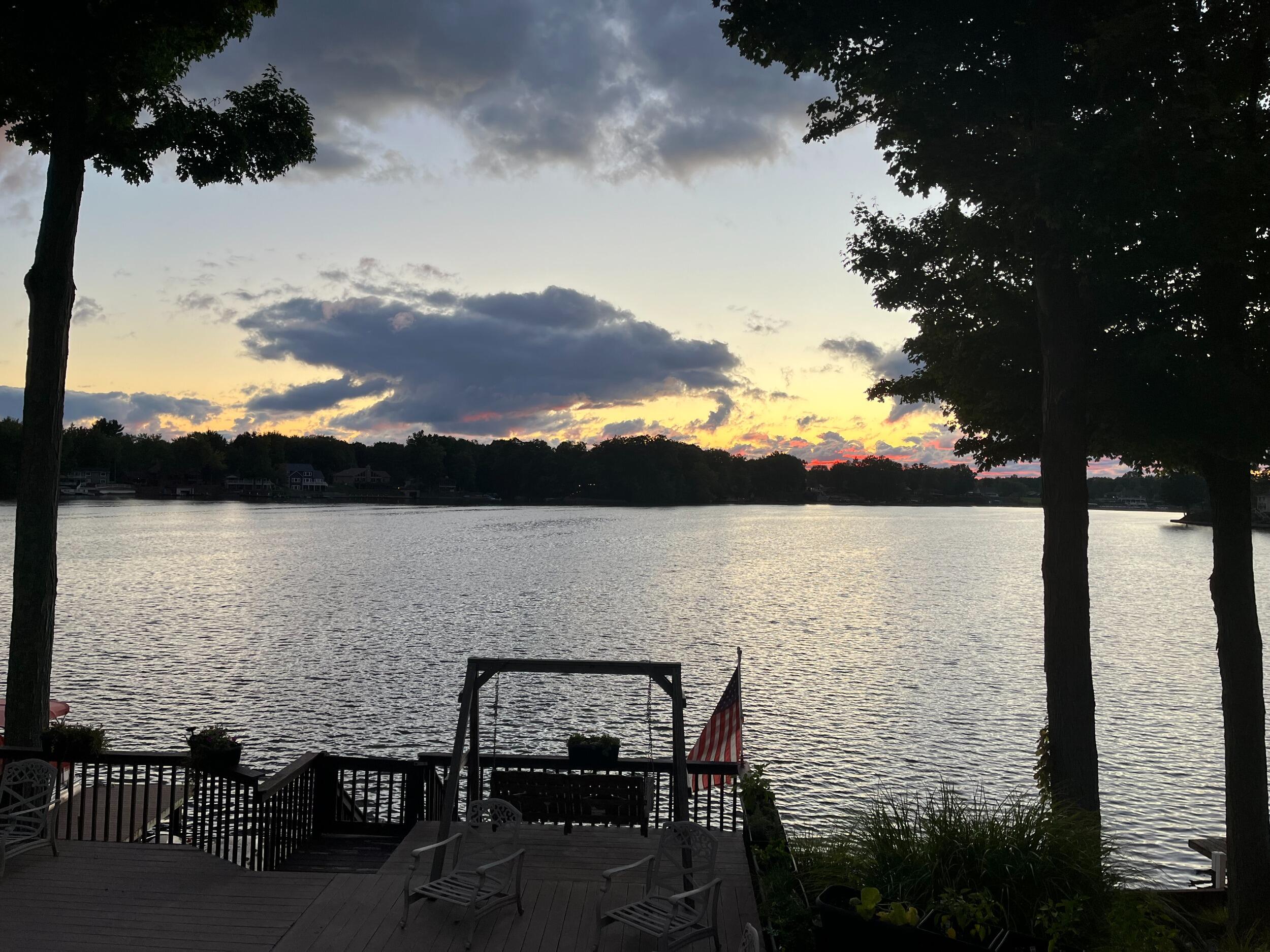 Lake House
Roaming Shores, OH