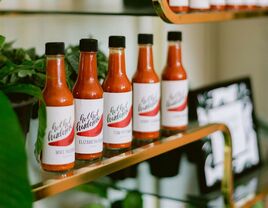 Hot sauce edible wedding favors