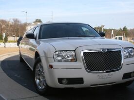 Gold 'n' Diamond Limousine Service - Event Limo - Fayetteville, NC - Hero Gallery 4