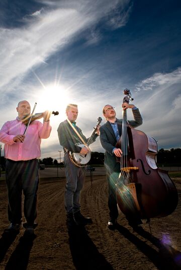 Robert Mabe Band - Bluegrass Band - Bluemont, VA - Hero Main