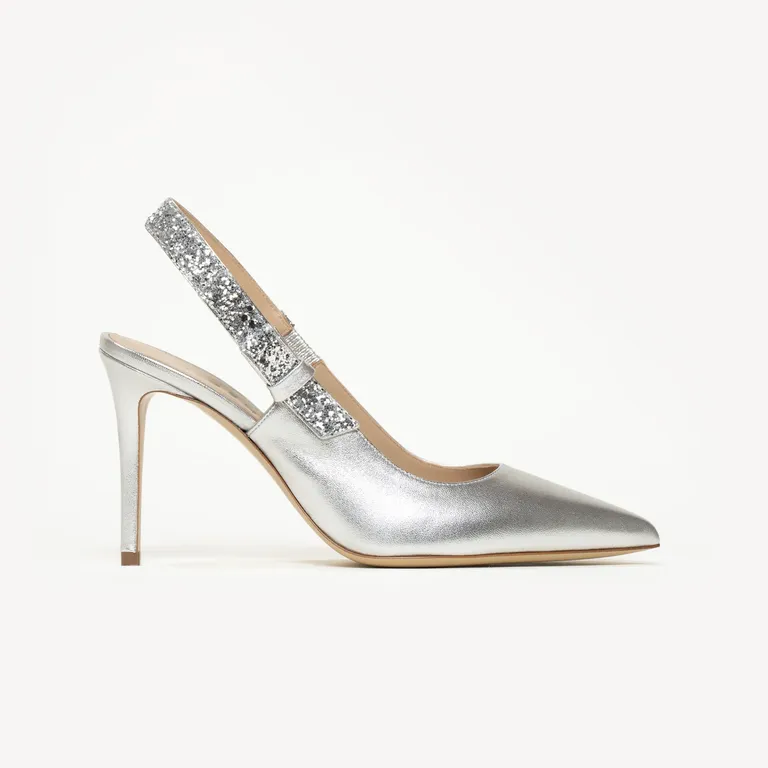 35 Most Comfortable Wedding Shoes: Flats, Low-Heels & Pumps