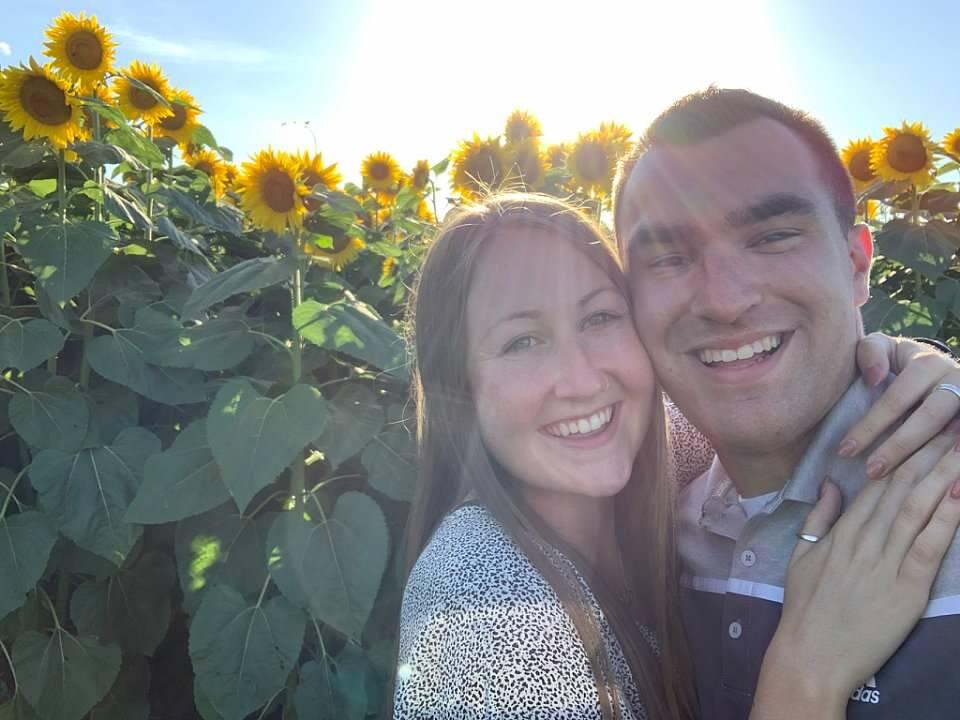 As the summer months went on, Erin was growing suspicious (& a bit impatient) wondering when Jared was going to pop the question.