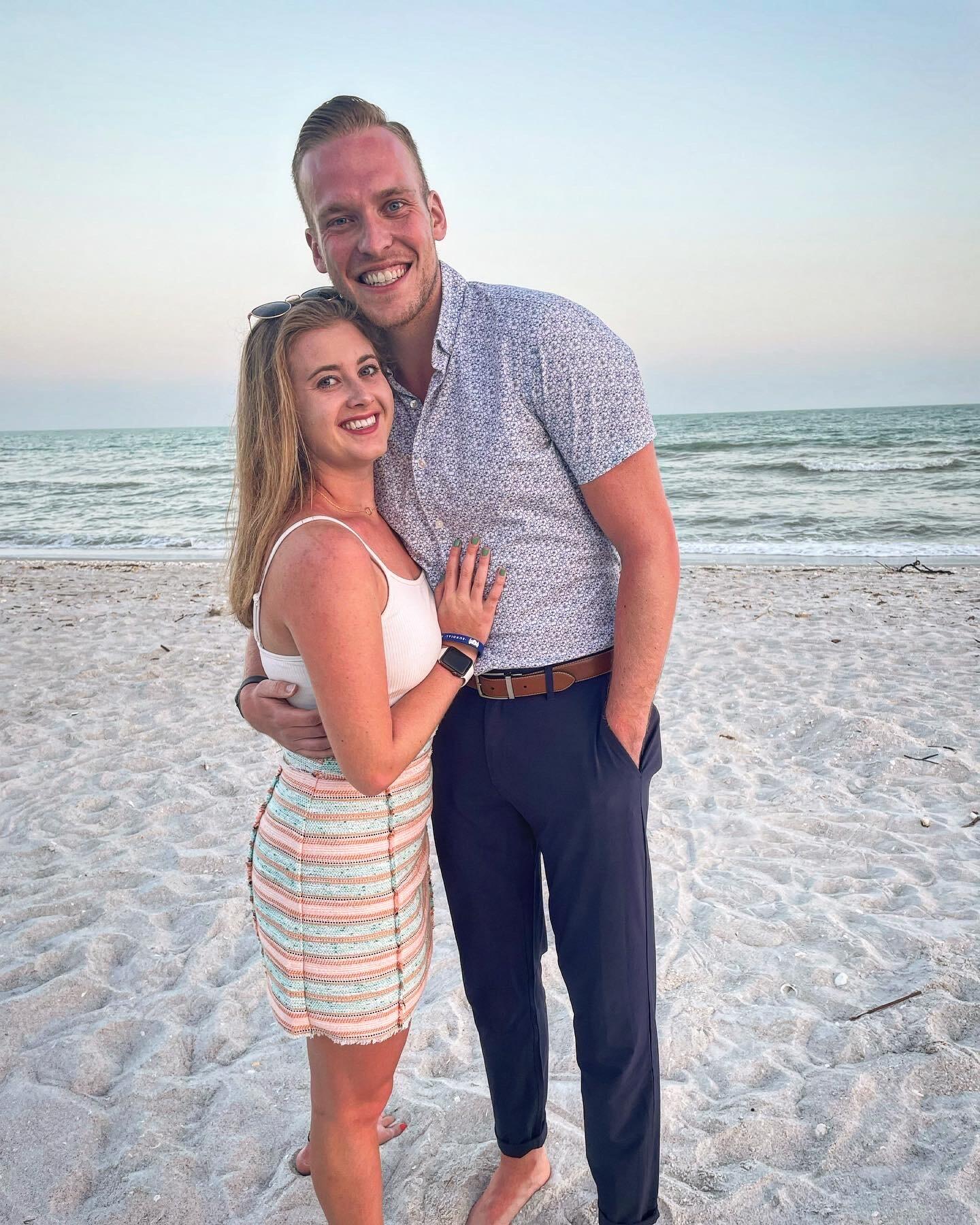 Taylor & Alyssa started dating in early 2022 and took a spring break vacation with Alyssa's family to their favorite beach spot, Sanibel Island! 