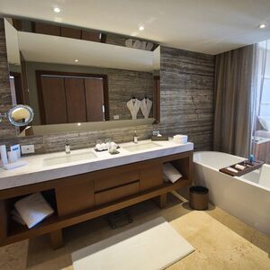 Gallery Photo 5