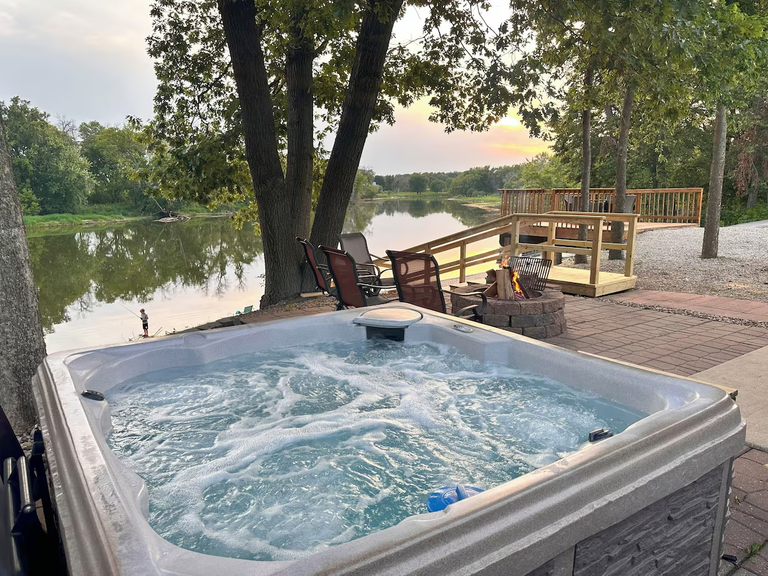 Cedar Bend Cabin