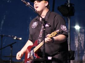 Tim Bartlett - Singer Guitarist - Erie, PA - Hero Gallery 1