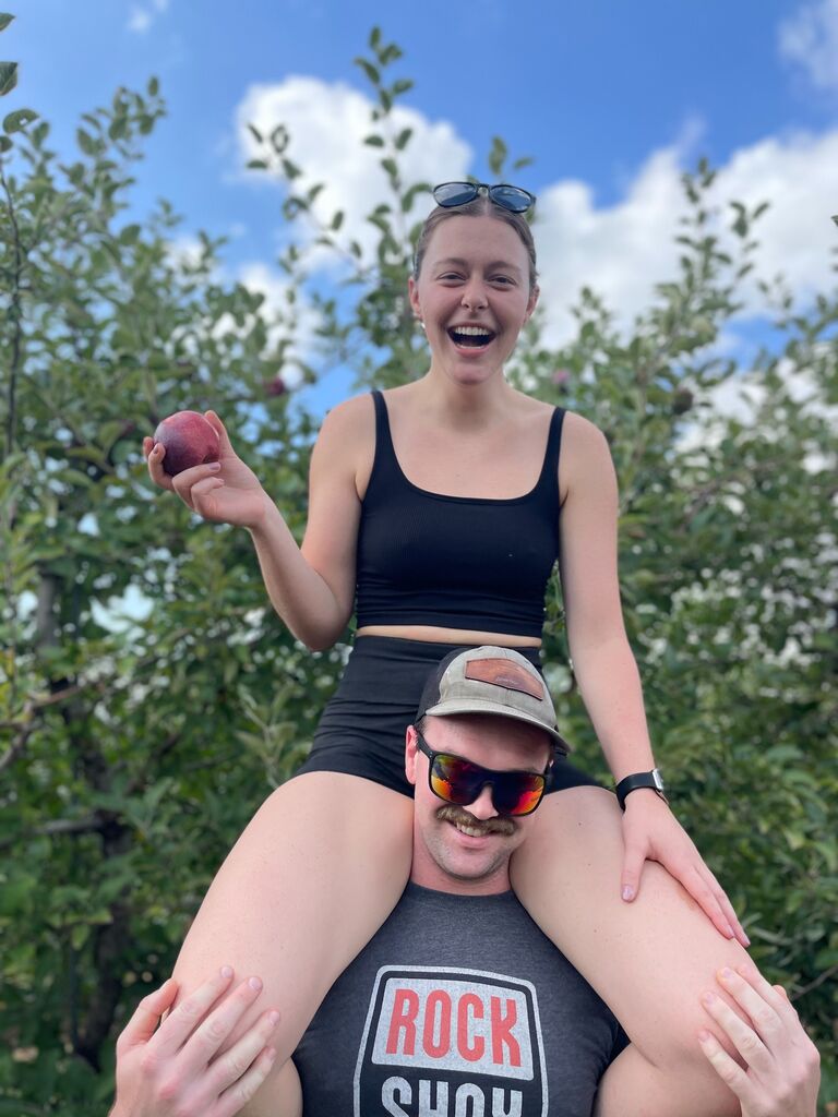 Apple picking and galavanting!
