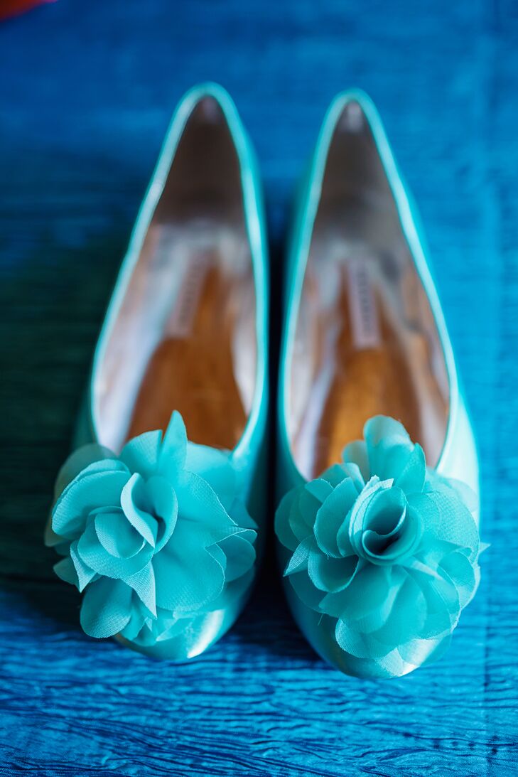 bright blue shoes wedding