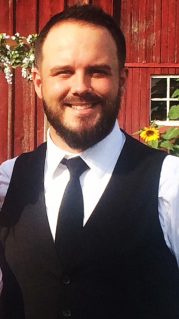 Tyler Bynum - Wedding Officiant - Lake Villa, IL - Hero Main