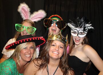 Hilton Head Photo Booths & DJ's - Photo Booth - Hilton Head, SC - Hero Main