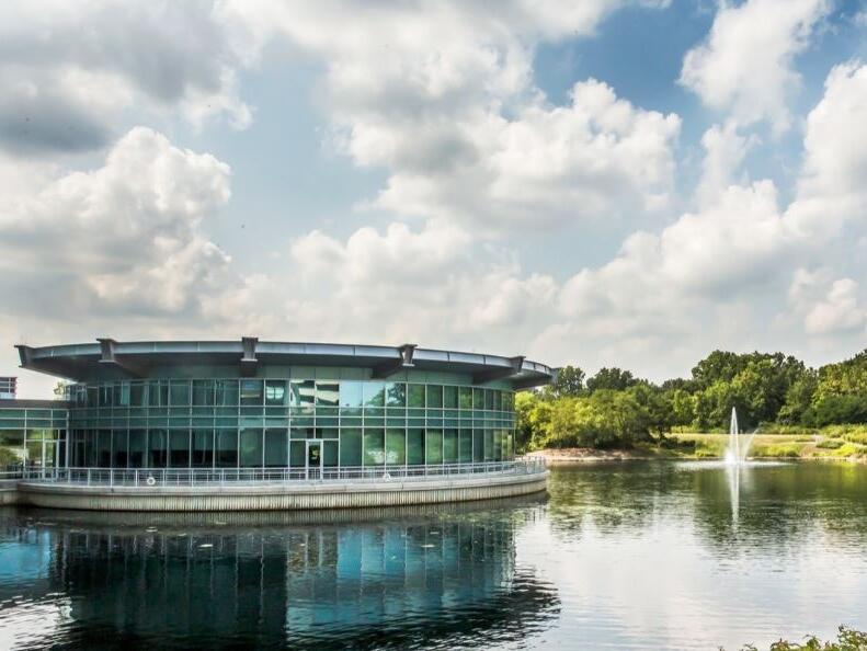 Cocktail hour begins at 5:30 PM in the atrium of Esplanade Lakes. Free shuttles will run from the DoubleTree hotel to the venue between 5:00 PM - 6:00 PM. 