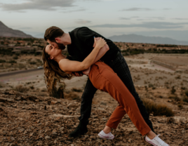 Couple kissing in desert in Nevada, best places to propose in Nevada