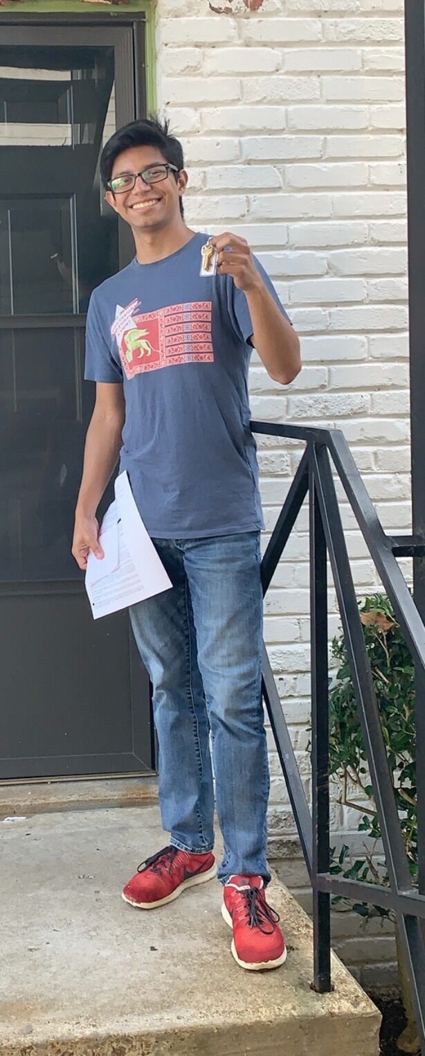 Sebas got his own apartment and started grad school at Vanderbilt this fall.