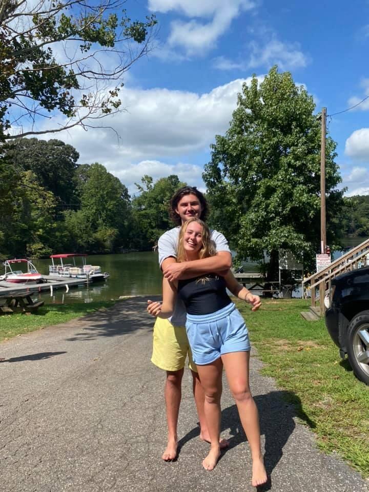 Lake day! There has been so many great days hanging with Simon's family and our friends on the Cawley boat on Lake Norman. 