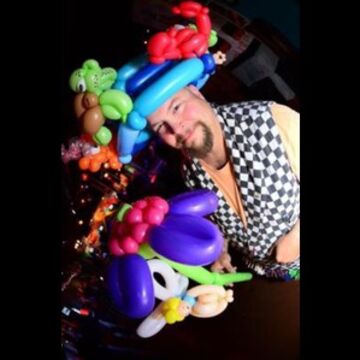 Terry Kelley - Balloon Twister - Louisville, KY - Hero Main