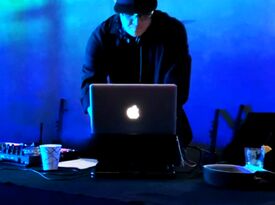 DJ Chris Entertainment - DJ - Baltimore, MD - Hero Gallery 1