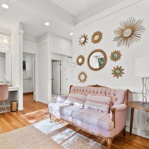 Gallery Photo 14