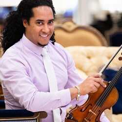 Alex Bravo Violinist, profile image