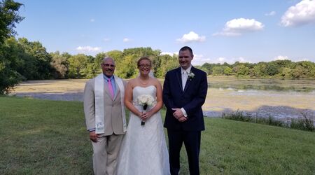 Rustic Country Wedding – Dr. Stephan J. Smith • Wedding Officiant