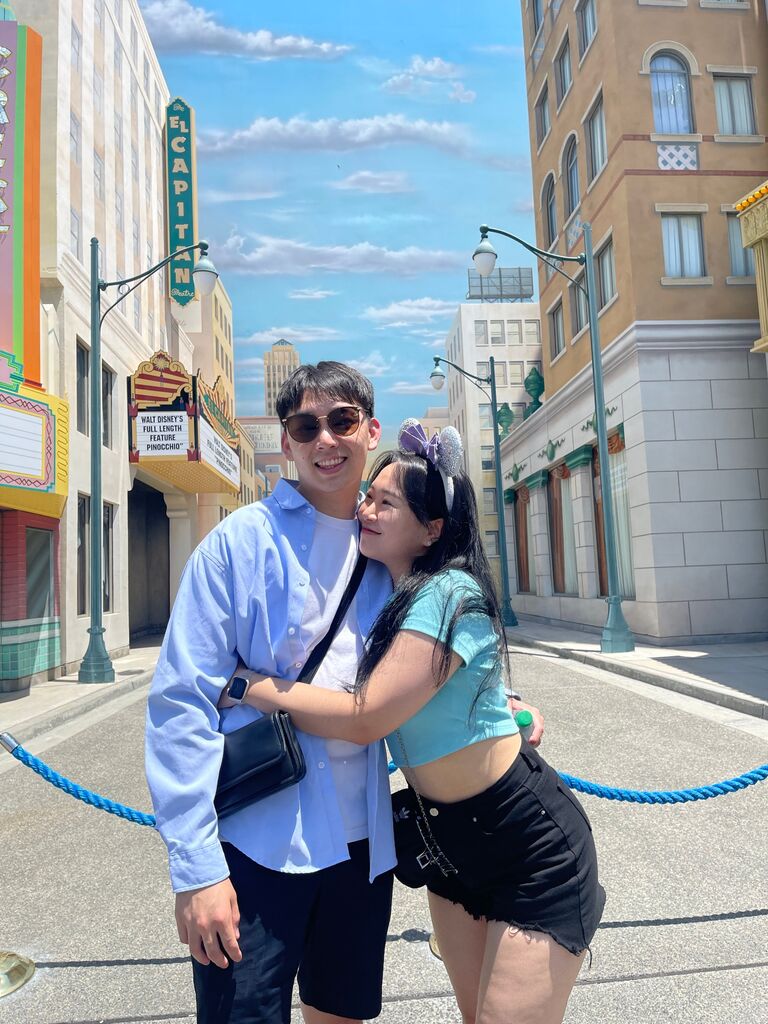 Disneyland - happiest place on earth😍 