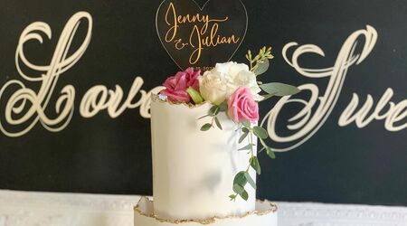 Congrats Gold Cake Topper - urbAna