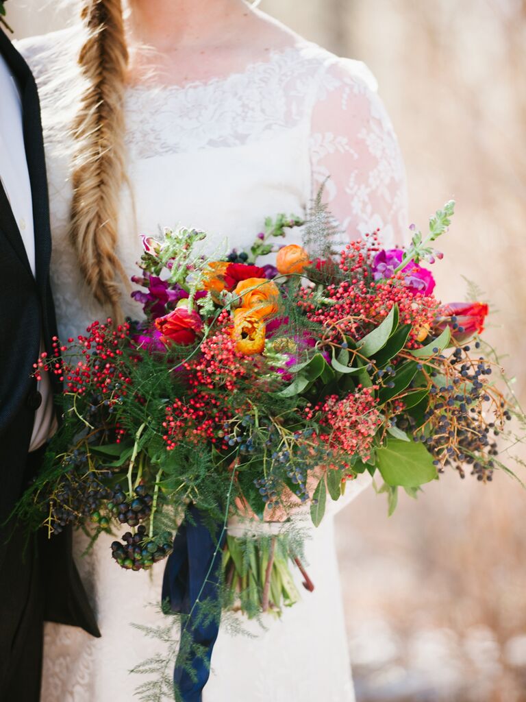 The 15 Best Fall Wedding Bouquets & Which Flowers They're