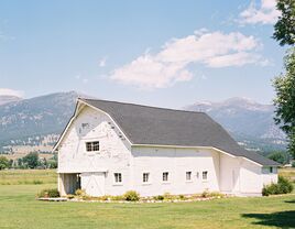 Homestead on McVey barn wedding venue in Victor, Montana