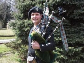 Kenneth Annand - Bagpiper - Newtown Square, PA - Hero Gallery 1
