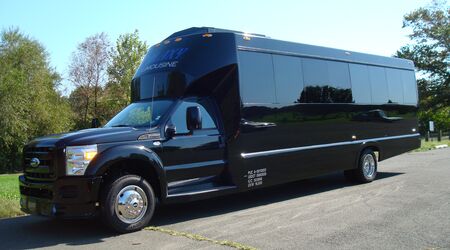 For Sale Used Ford E450 Mobile Fashion Truck in Washington