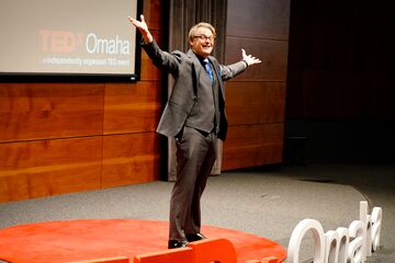 The Amazing Arthur - Keynote Speaker - Omaha, NE - Hero Main