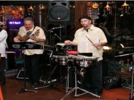 Los Perros Cubanos - World Music Band - Highland Park, IL - Hero Gallery 4