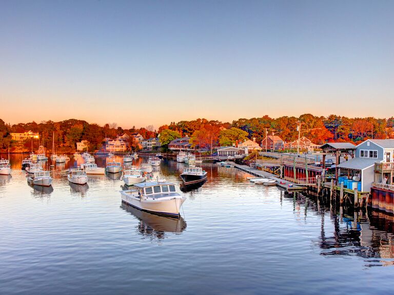 New England in the fall, Leaf peeping New England