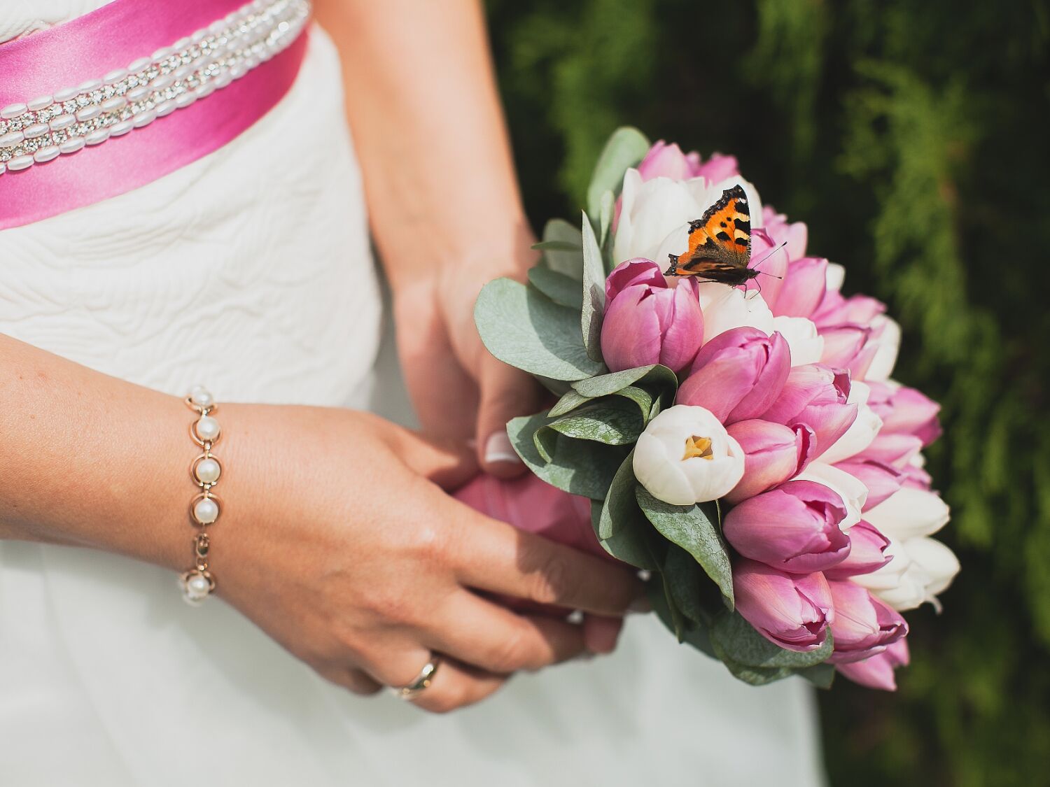 12 Stunning Butterfly Garden Wedding Venues That Impress