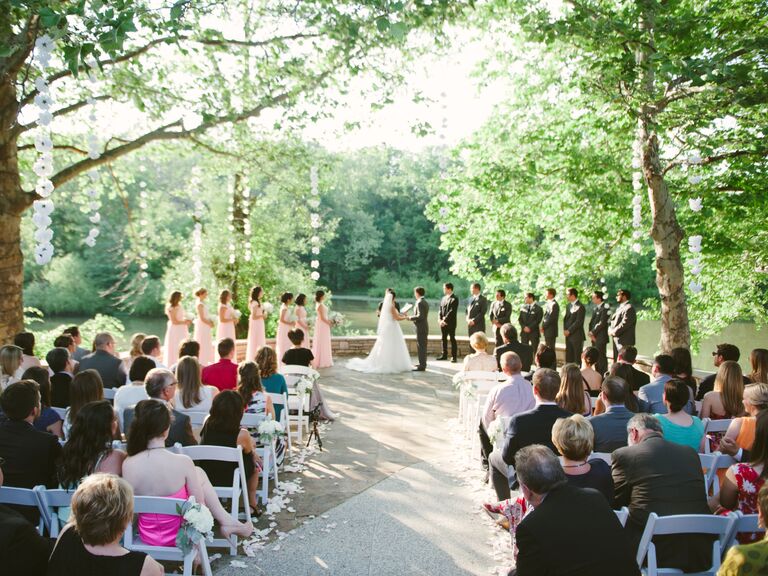 9 Outdoor  Wedding  Venues  in Ohio
